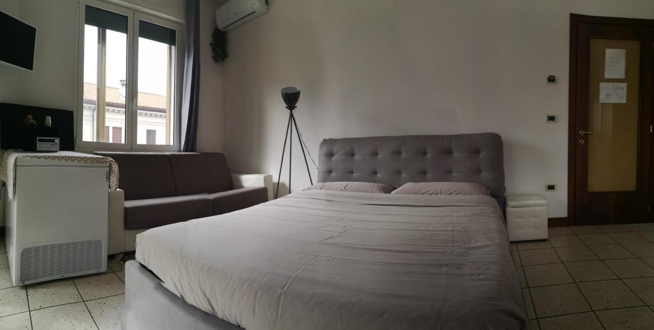 Bed and Breakfast New Life Mestre Exterior foto